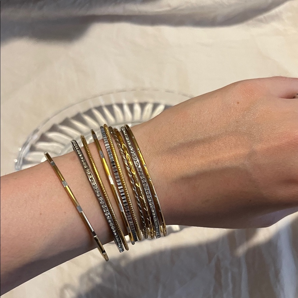 Elegant Gold and Silver Bangle Set - Picture 4 of 4
